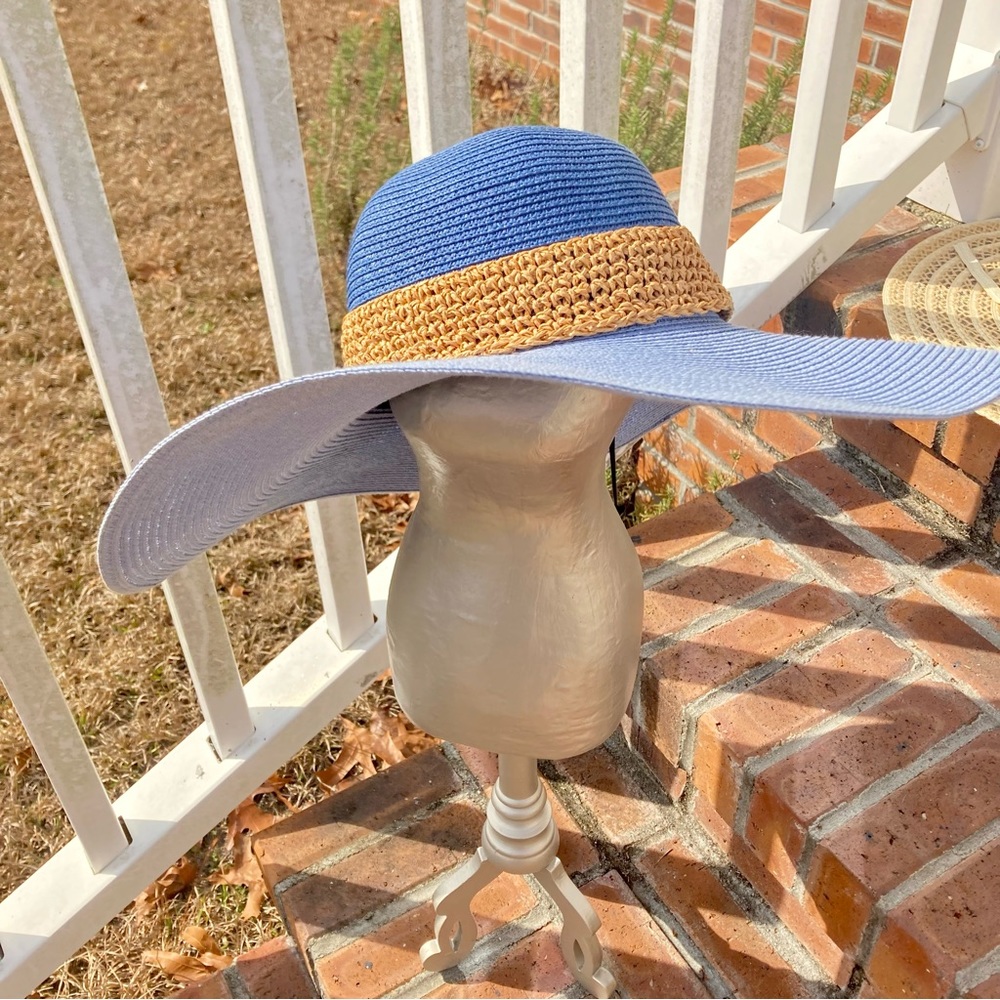 STUNNING nwot never worn 3 tone wide brim summer sun hat